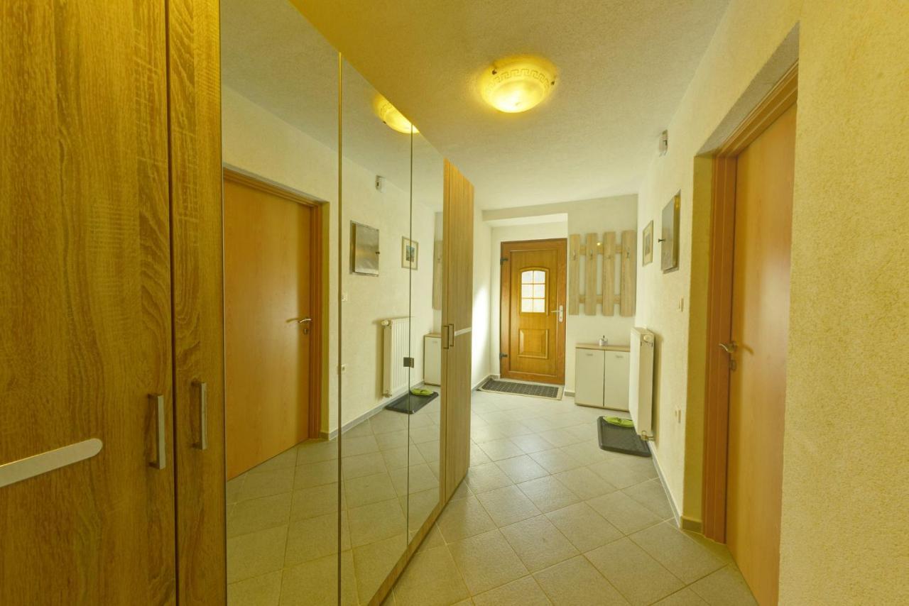 Jacobs 4 Bedroom Private House Apartment