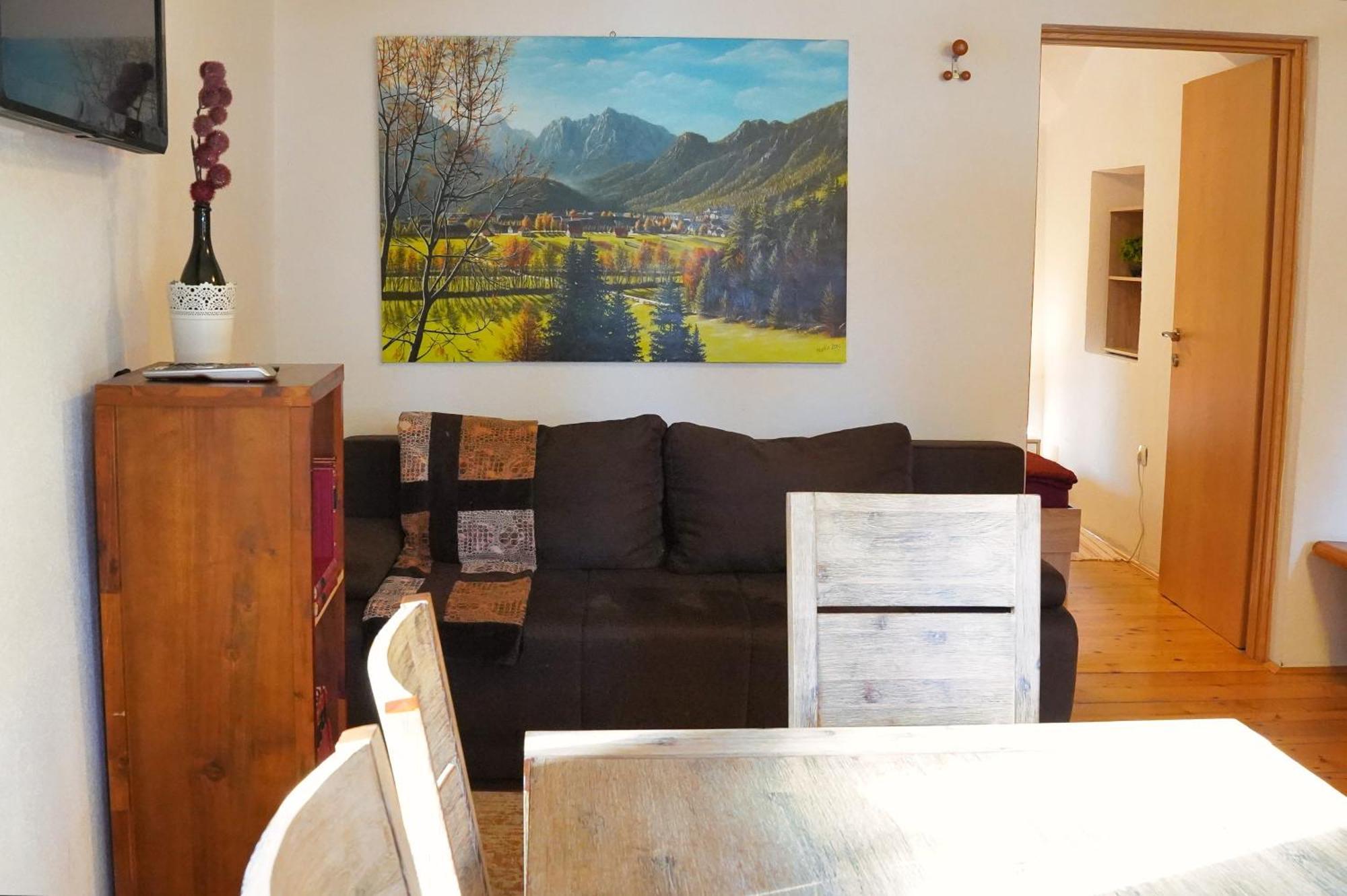Jacobs 4 Bedroom Private House Apartment *