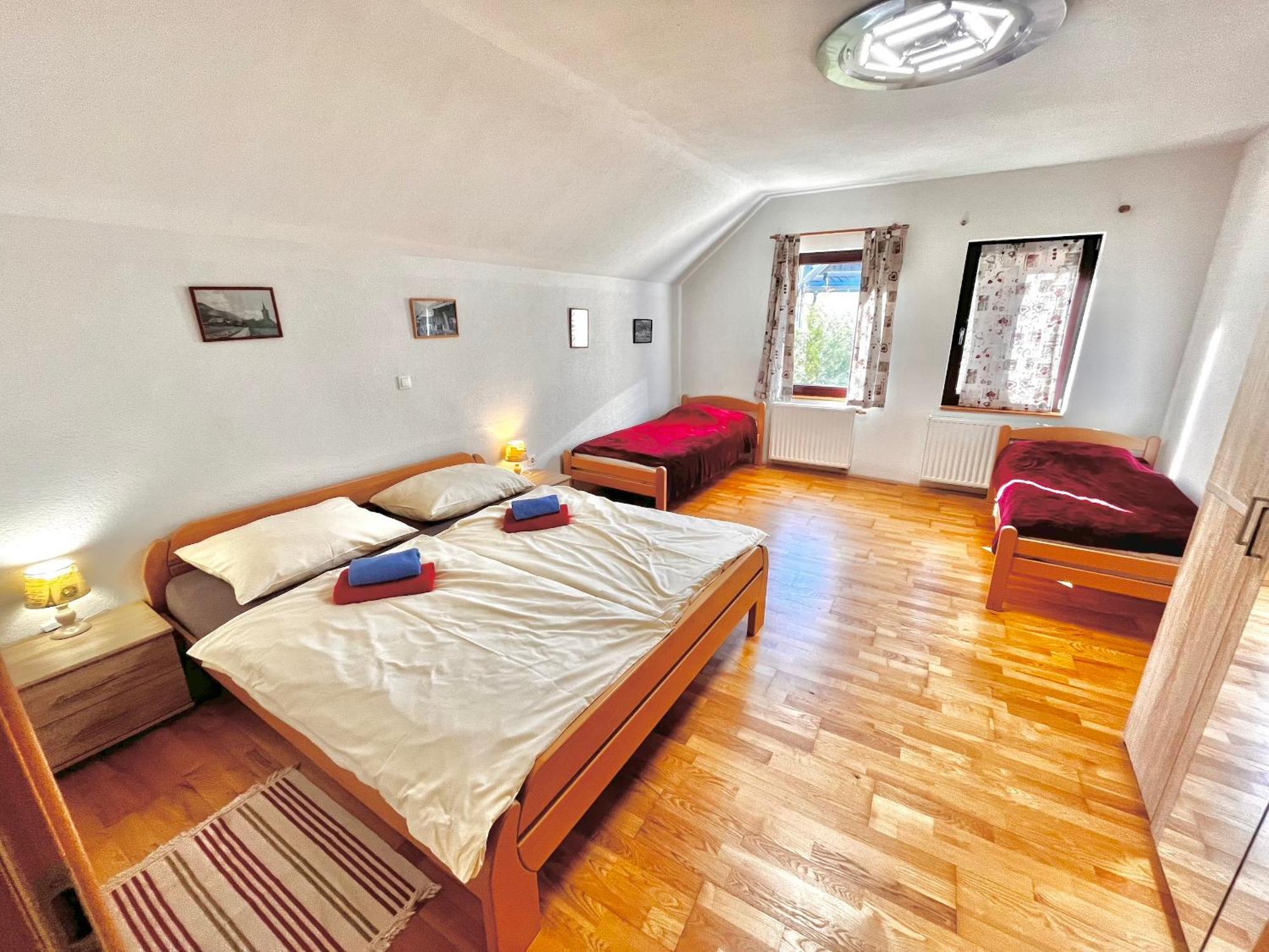 Apartment Jacobs 4 Bedroom Private House Kranjska Gora